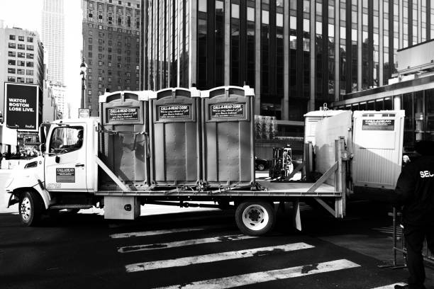 Best Construction site porta potty rental  in Midway, AR